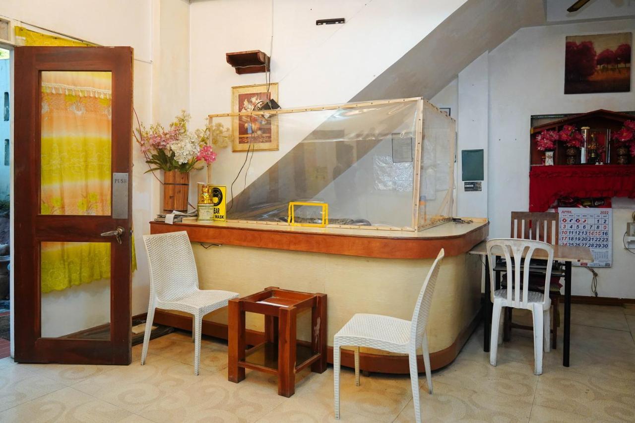 C Star Travellers Inn Ослоб Экстерьер фото