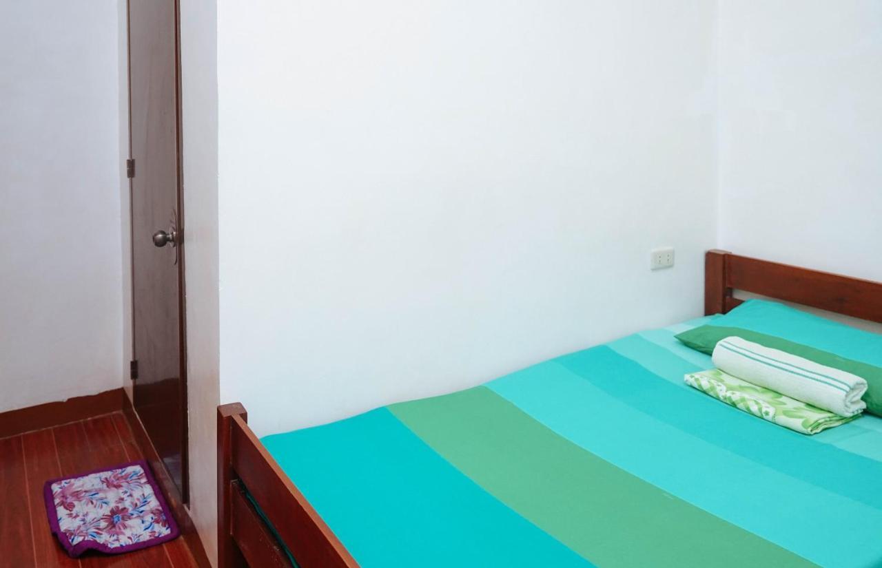 C Star Travellers Inn Ослоб Экстерьер фото