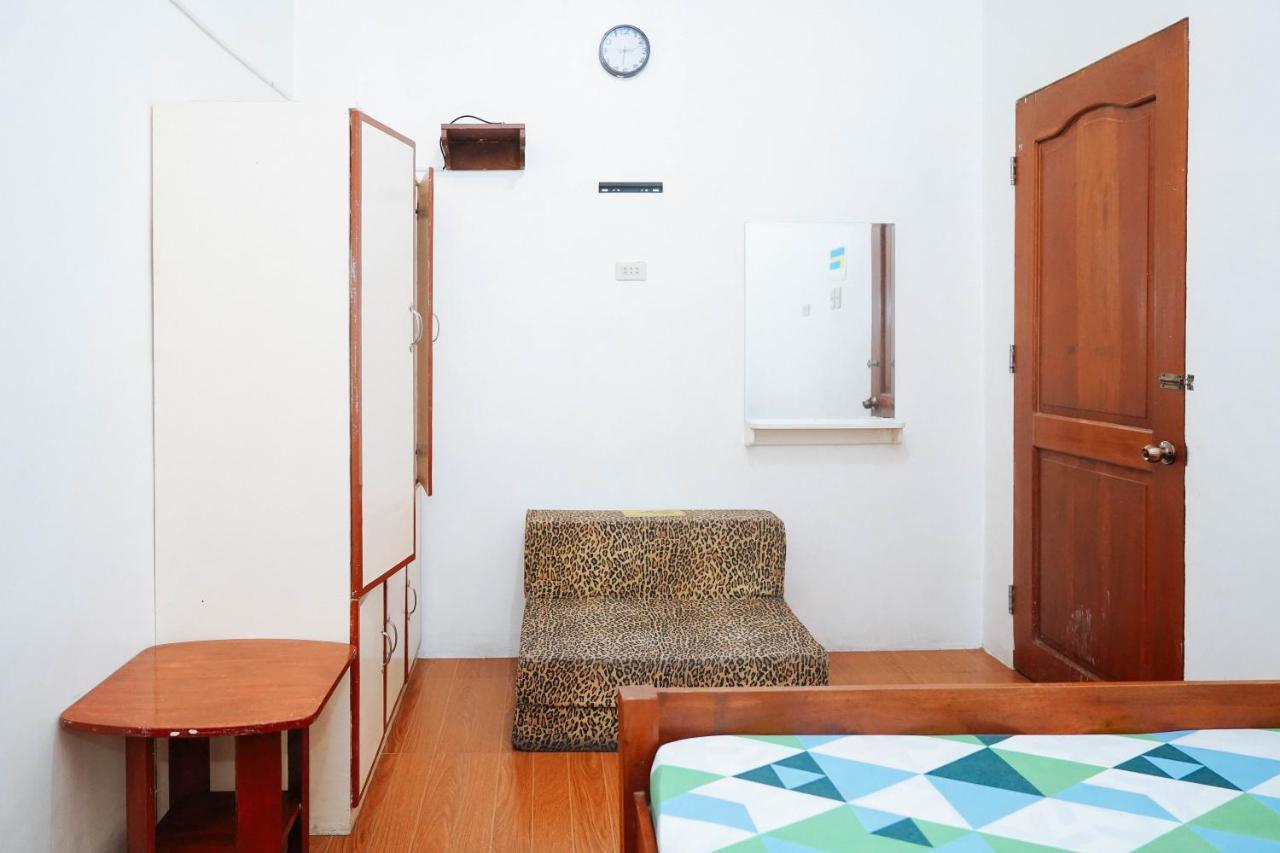 C Star Travellers Inn Ослоб Экстерьер фото